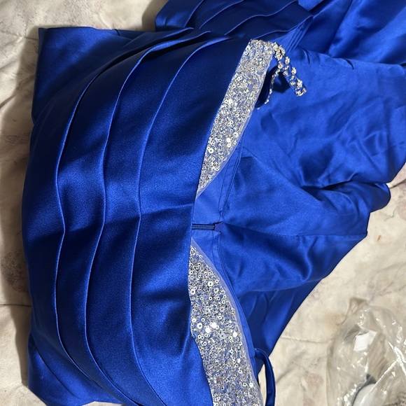Royal Blue Off-The-Shoulder Sparkly Prom Dresses With Satin - Picture 9 of 9
